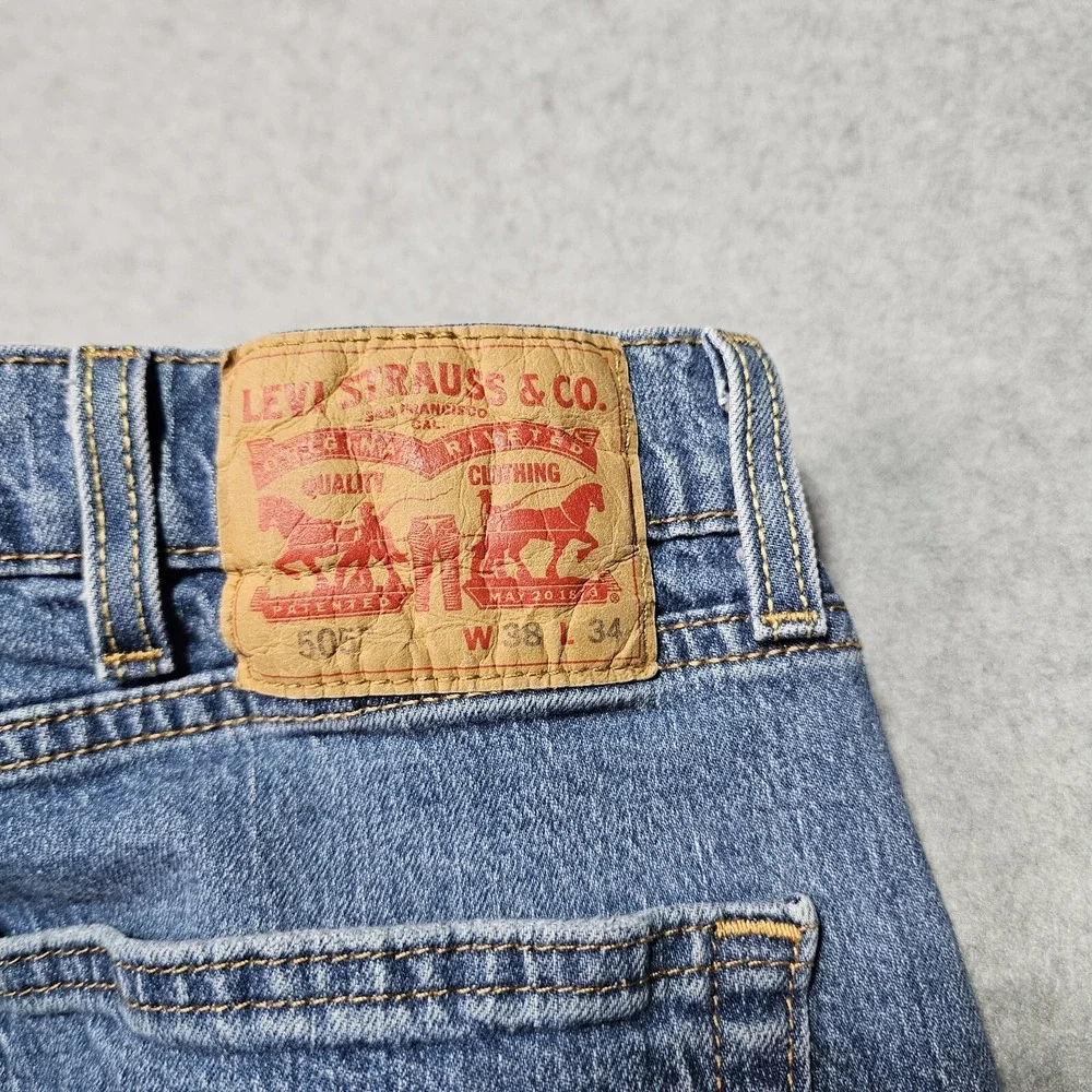 Levis levis 505